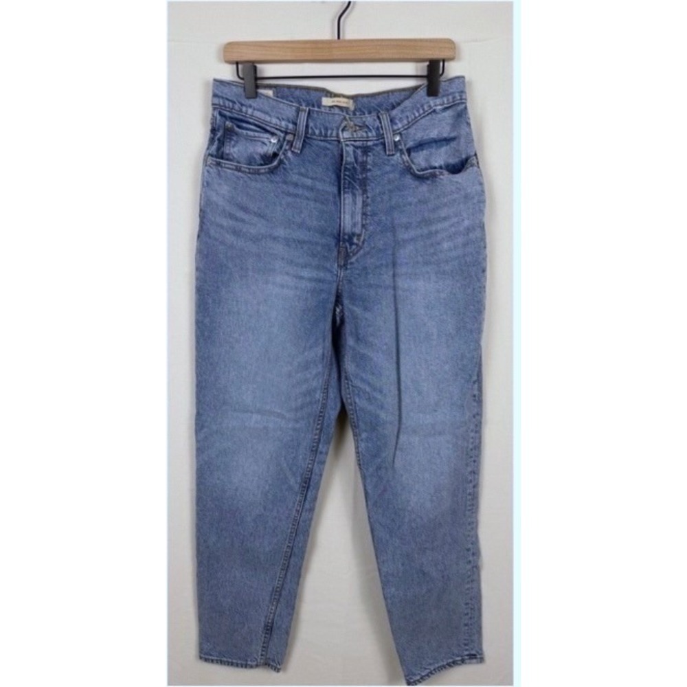 Levi's 80s Mom Jeans Medium Wash High Rise Tapered Denim Waist 32 x 28